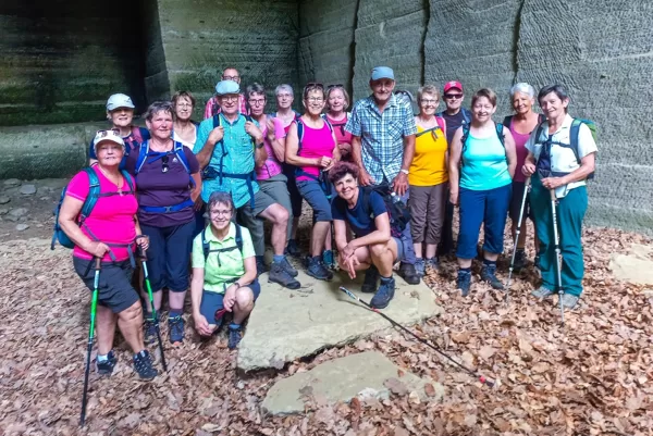 gut gelaunte Wandergruppe