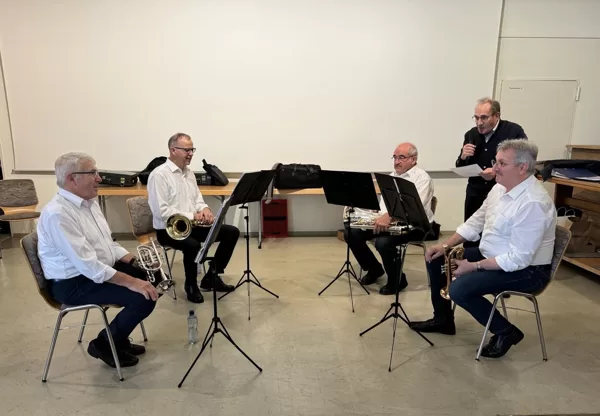 Das Brass-Band-Quartett STEKLUWA......