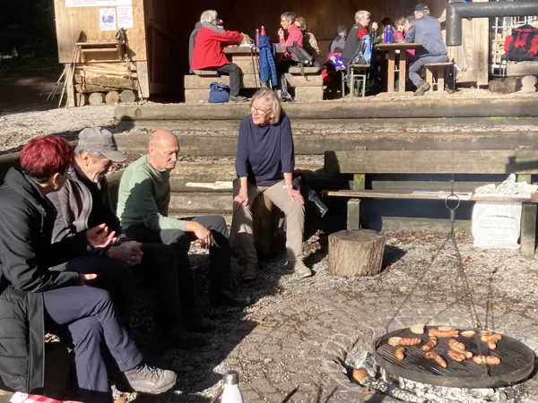 MIttagsrast beim Jublahaus