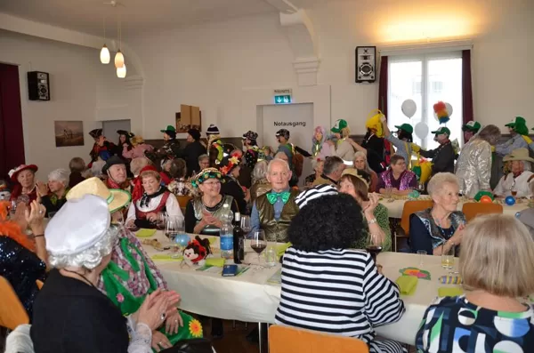 Polonaise und Gemütlichkeit