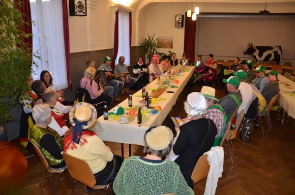 bis spät wurde noch geschunkelt und gesungen!