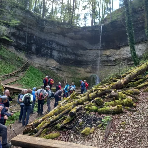 kurzer Halt beim Wasserfall