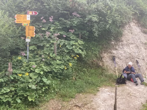 Mittagspause der Wanderleiterin