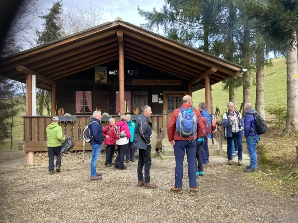 Ankunft bei der Jagdhütte Geiss