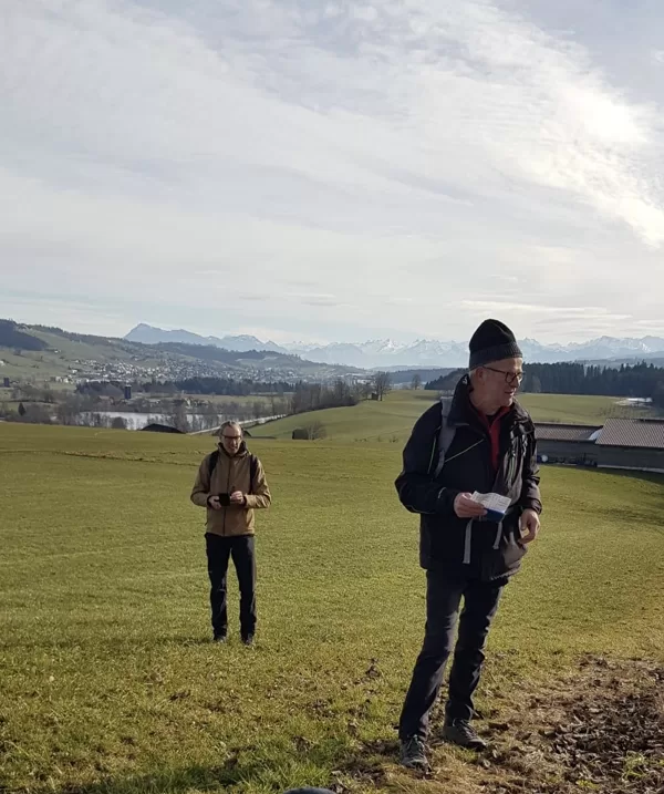 Toni weiss Interessantes über den Geissberg zu erzählen.