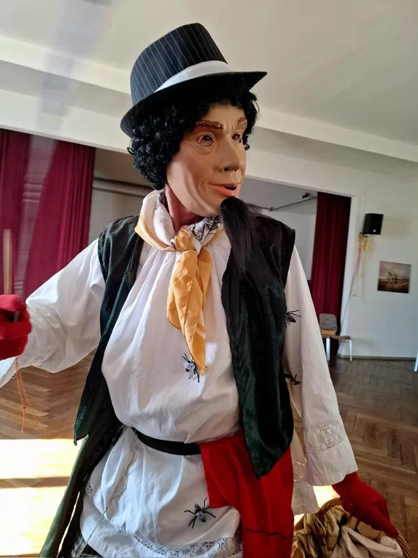 "Fliegentäscherin"