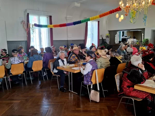 voll besetzter Jlgensaal