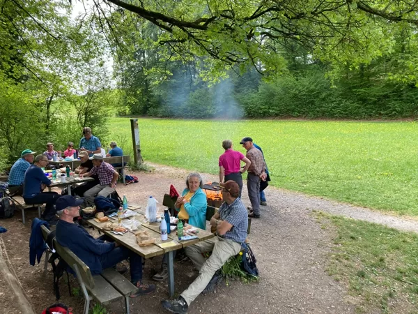 Mittagsrast beim Müliwiher Büron