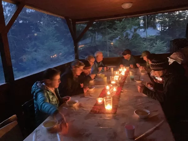 Nachtessen bei Kerzenlicht