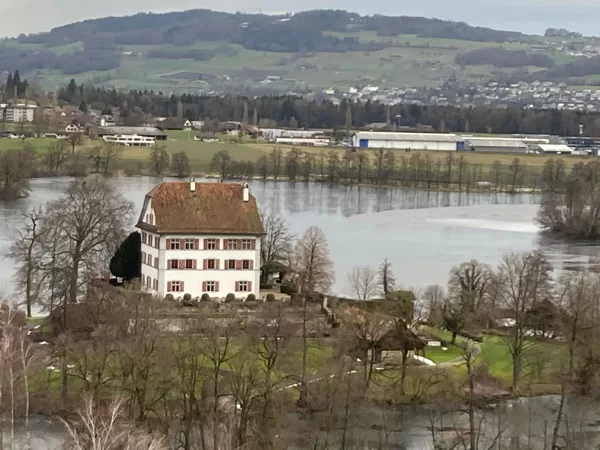 Blick auf Schloss Mauensee